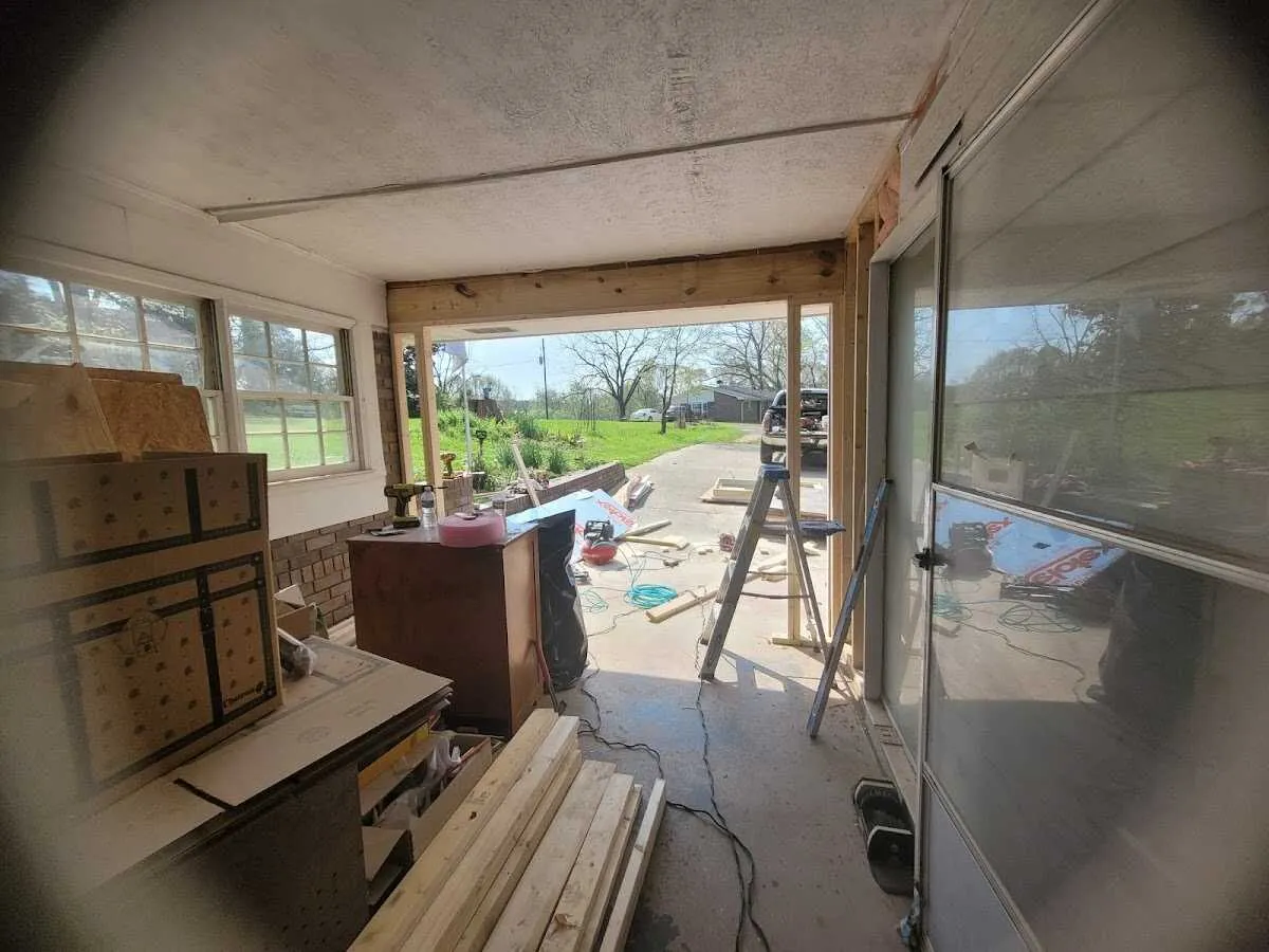 Air movers and dehumidifier for Drying & Dehumidification in Lake Havasu City